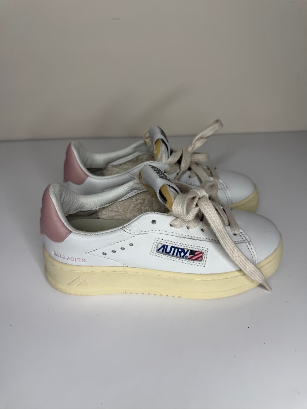 Autry Dallas Kids Shoes Lace Up Sneakers White/Powder Pink Size EU 31 US 13